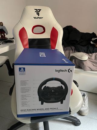 Volante Logitech G923 PS4/PS5