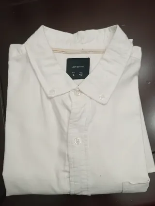 Lote 4 camisas + 2 pantalones