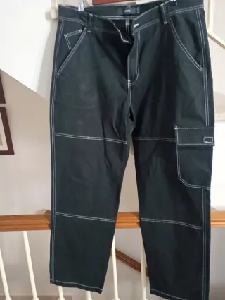 Lote 4 camisas + 2 pantalones