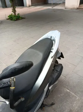 Honda Vision 110cc Scooter Plata