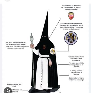 Túnica Semana Santa Hermandad Santa Genoveva.