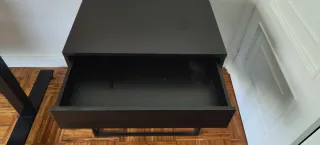 Mesita Noche Ikea VIKHAMMER Negra