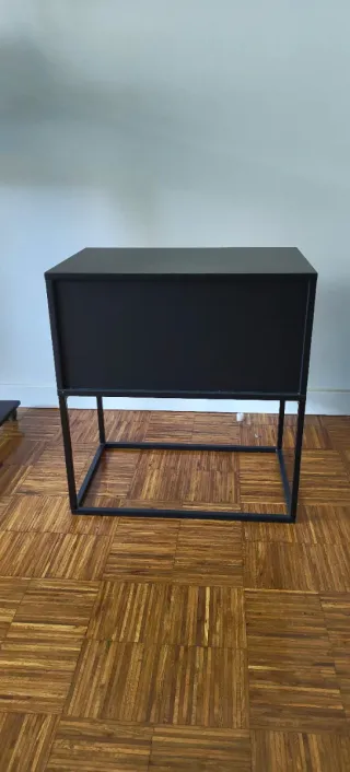 Mesita Noche Ikea VIKHAMMER Negra