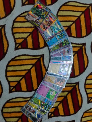 Lote Pokémon 2026 Lucario SAR + Evoluciones Eevee
