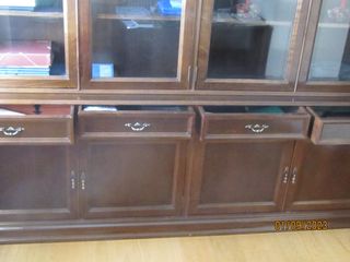 Mueble estilo inglés madera y cristal