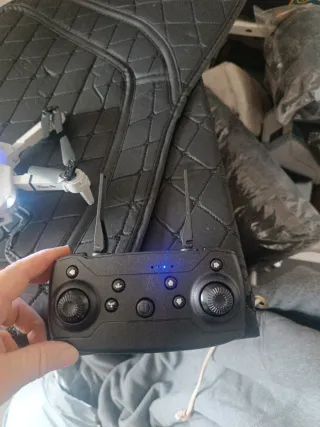 Dron plegable con control remoto