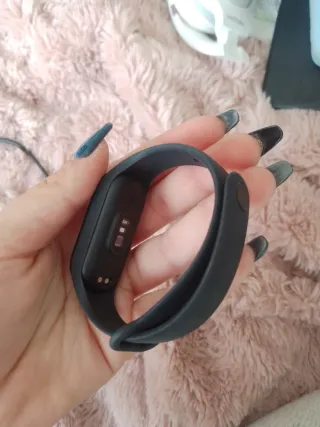 Pulsera de actividad negra