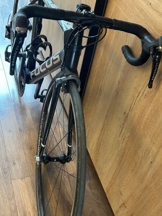 Bicicleta Carretera Focus Cayo Carbono 11v