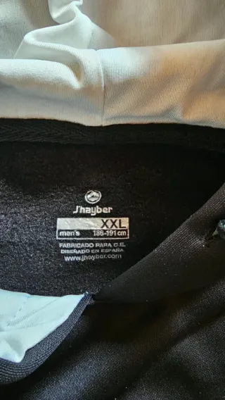 Sudadera con capucha J'HAYBER negra