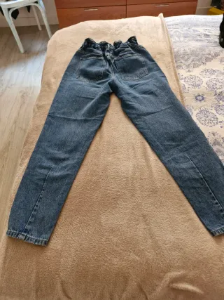 Pantalón vaquero parfois.  Talla 36/38