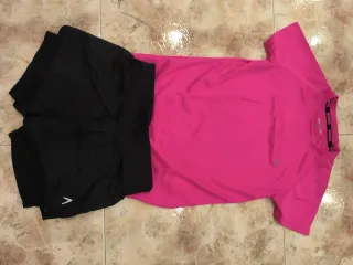 Conjunto deportivo niña: short y camiseta
