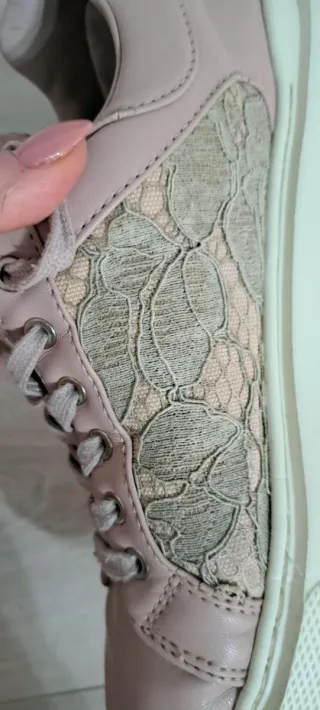 Guess Scarpe Donna Rosa/Beige Pizzo