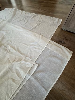 Cortinas de tela color hueso