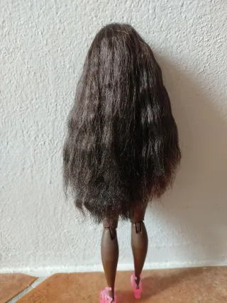 Barbie Extra Curvy - Bambola