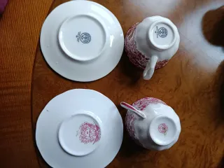 Juego Cartuja de Sevilla 12 Tazas y 12 Platos.