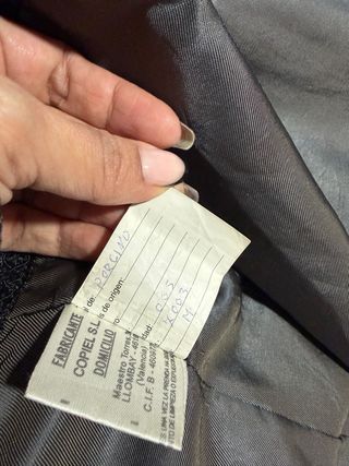 2 chaquetas verde y la negra de cuero 100%puro