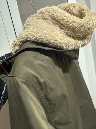 2 chaquetas verde y la negra de cuero 100%puro