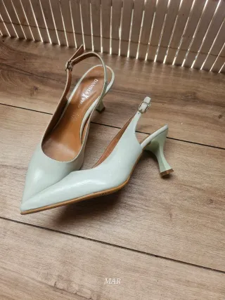 Zapatos slingback Andrea Vera