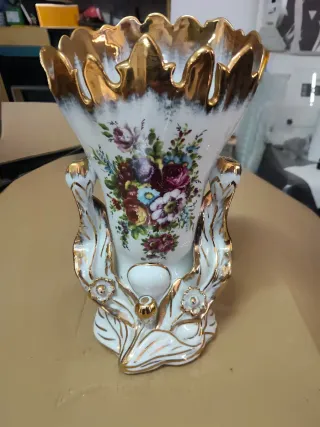 Jarra de porcelana vintage floral dourada