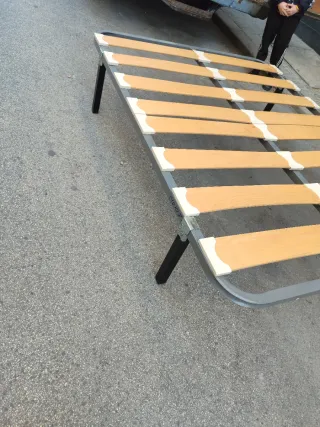 Somier de matrimonio con patas