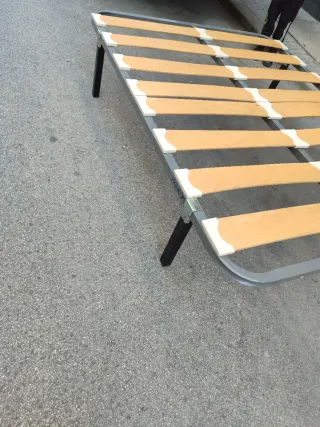 Somier de matrimonio con patas