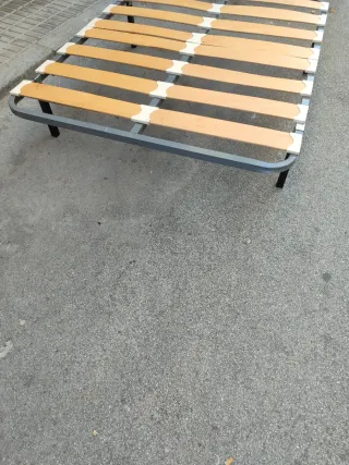 Somier de matrimonio con patas