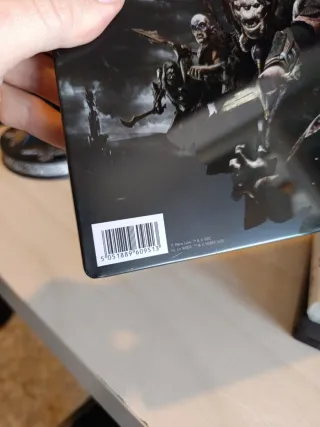 Steelbook Sombras de Mordor PS4