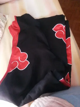 Capa Naruto Akatsuki Negra y Roja