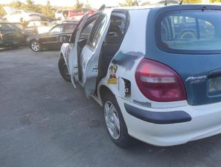 68260bm420 guantera nissan almera (n16/e) 339708