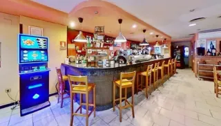 Traspaso DUEÑO DIRECTO de Cafetería Bar en Local