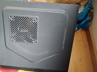 Scatola del computer OKI e un'altra