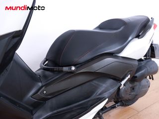 YAMAHA X-MAX 125