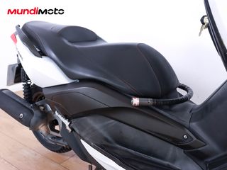 YAMAHA X-MAX 125