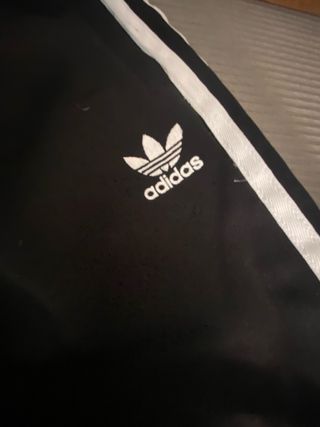 Pantalón de chándal Adidas negro