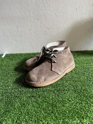 Botas de ante para niño