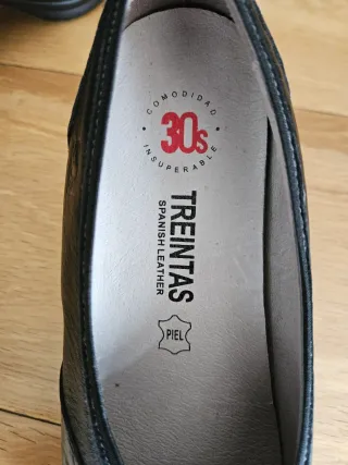 Zapatos de piel negros
