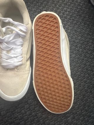Vans Knu Skool Beige Talla 39.