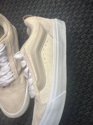 Vans Knu Skool Beige Talla 39.