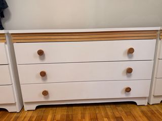 Cómoda y 2 mesitas de noche a juego. Restauradas