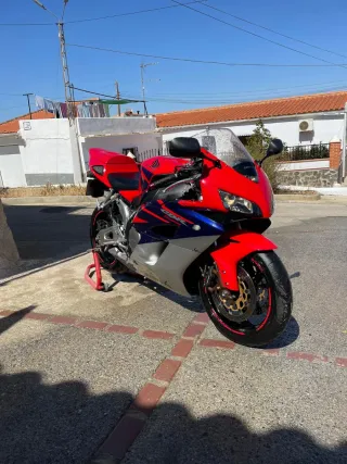 Honda CBR 1000 RR Fireblade