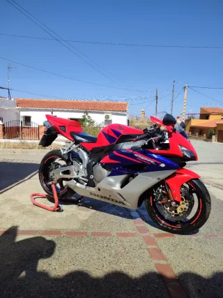 Honda CBR 1000 RR Fireblade