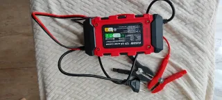 Cargador Batería Coche 12V