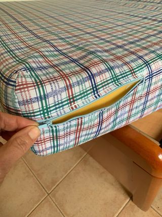 Cama individual de madera con poco uso. Casi nueva