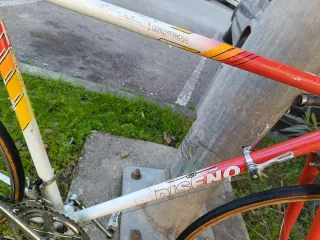 Bicicleta de carretera montana