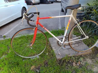 Bicicleta de carretera montana