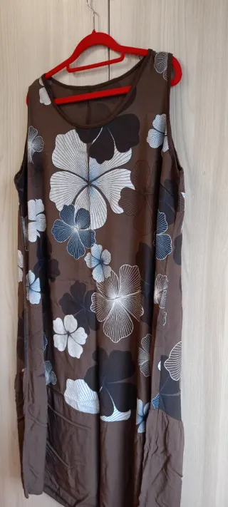 Abito floreale ampio taglia XL