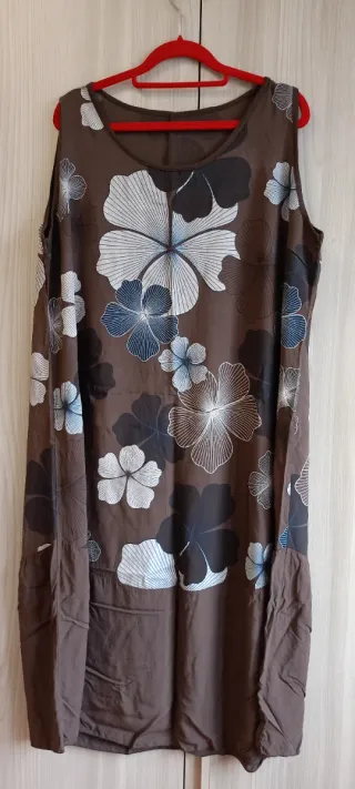 Abito floreale ampio taglia XL