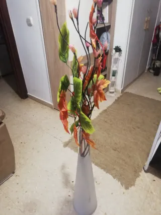 Jarrón de Cristal Transparente biselado.