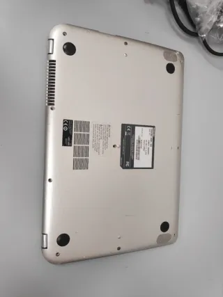 Portátil Toshiba Plata y Negro