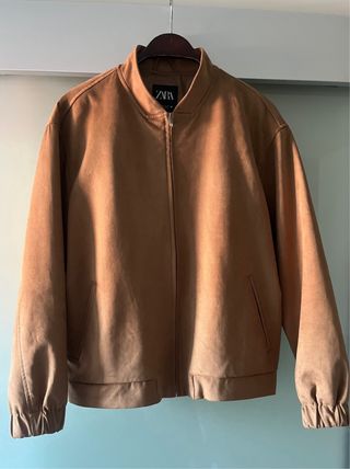 Cazadora Zara efecto ante marrón
